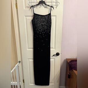 Jessica McClintock Vintage velvet black spaghetti strap maxi dress.